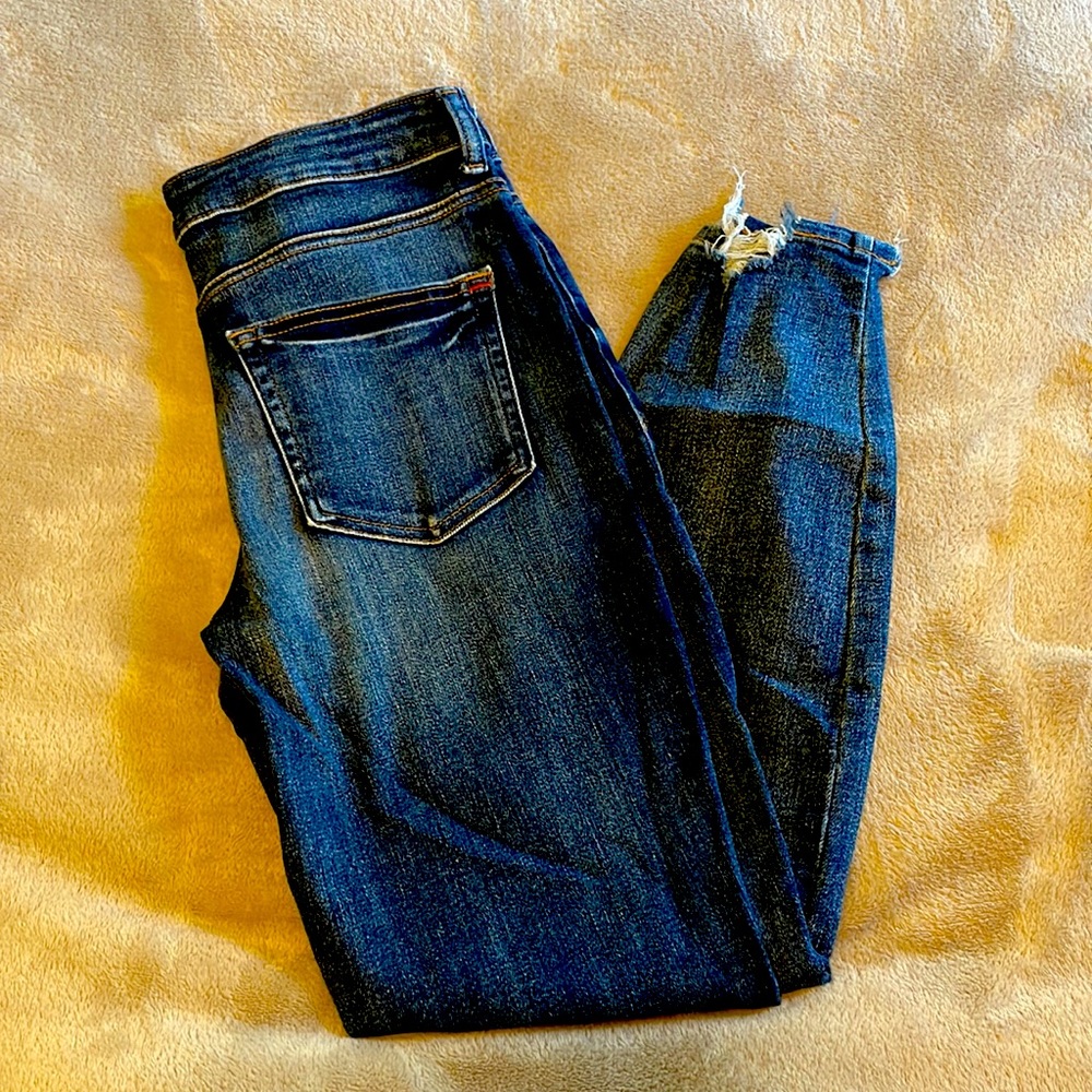 Size 8 Short. Maurice’s denim.